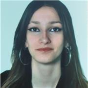 Profesora de Lengua castellana y literatura, sintaxis, etc; también de repaso general, arte (cualquier rama de dibujo y moda).